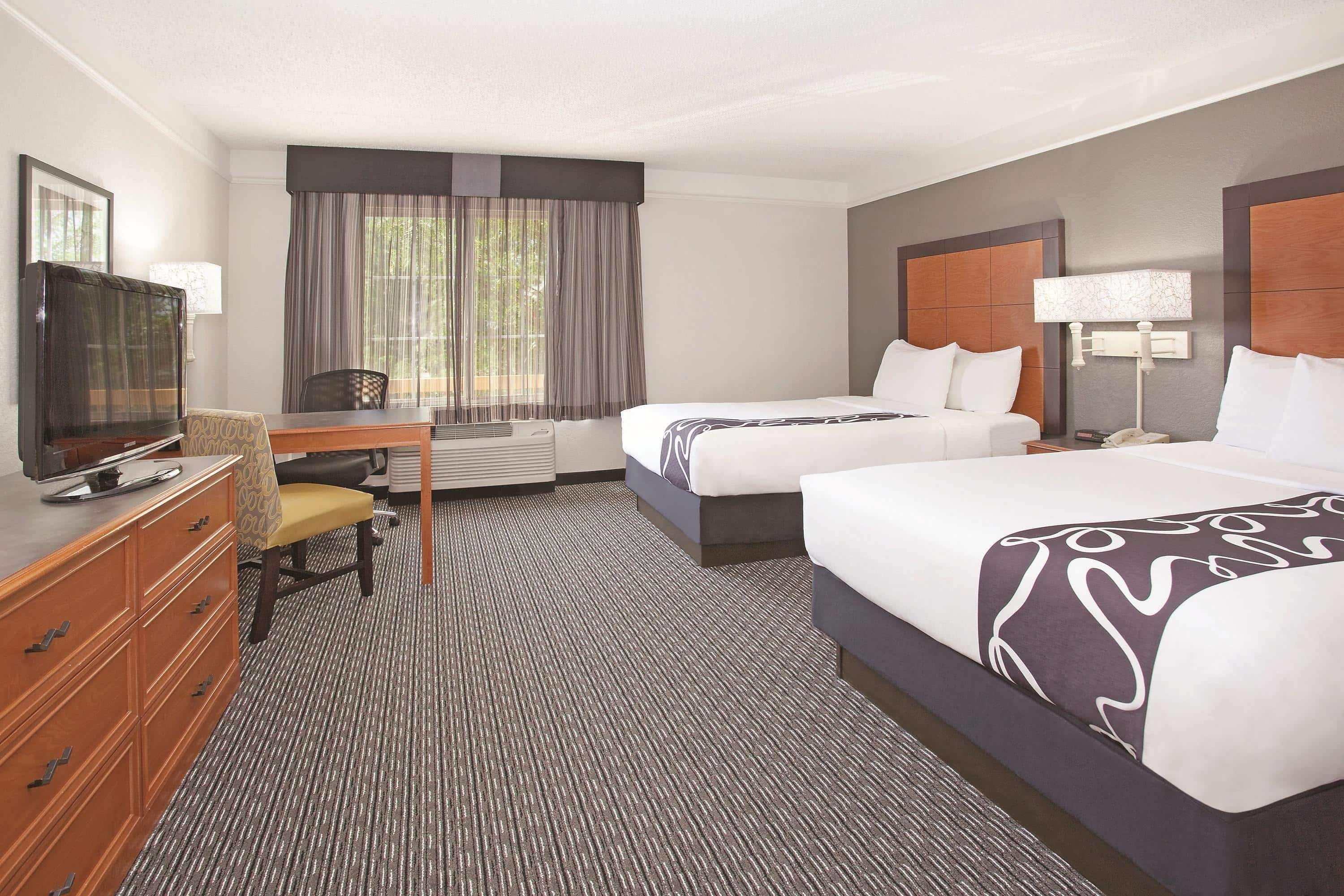 La Quinta By Wyndham Pueblo Hotel Buitenkant foto
