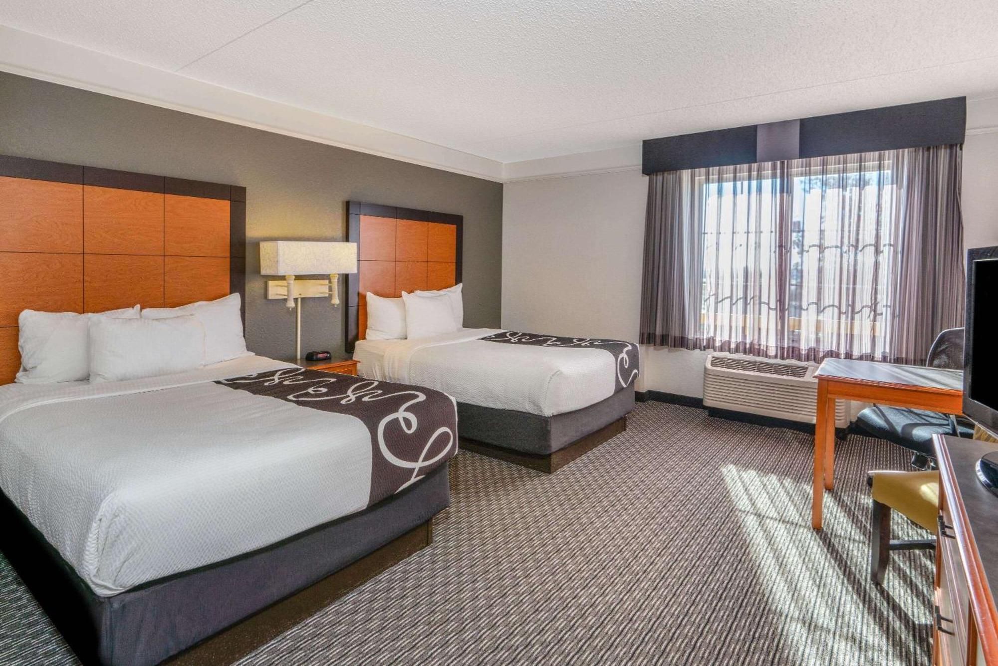 La Quinta By Wyndham Pueblo Hotel Buitenkant foto